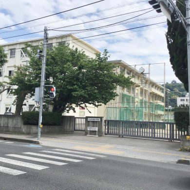 勝山中学校